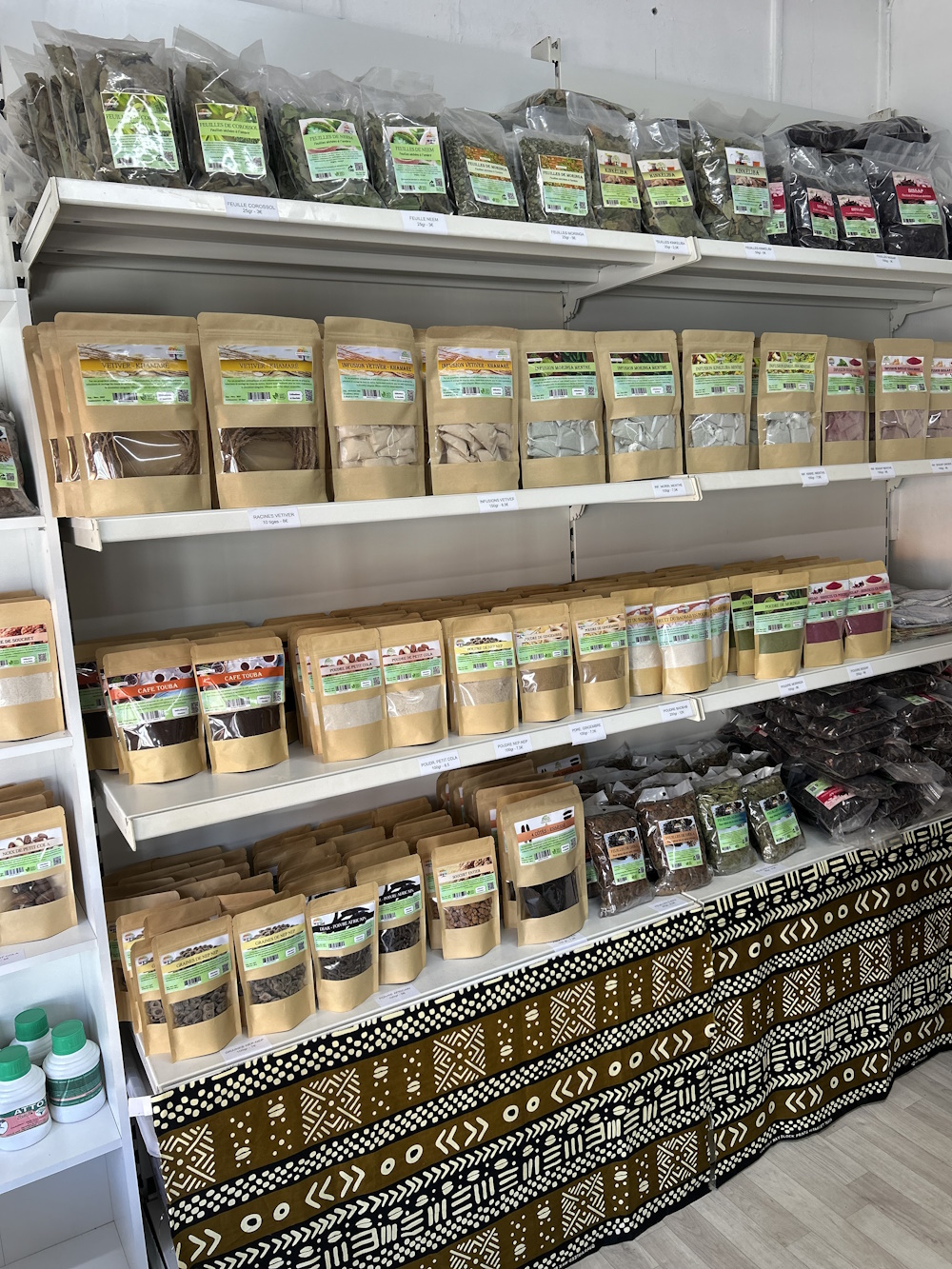 Boutique Téranga d'Afrique aux Abymes - Centre commercial La Rocade